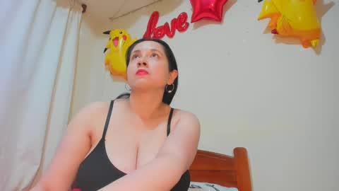 laureen777 online show from 01-16-25, 05:33