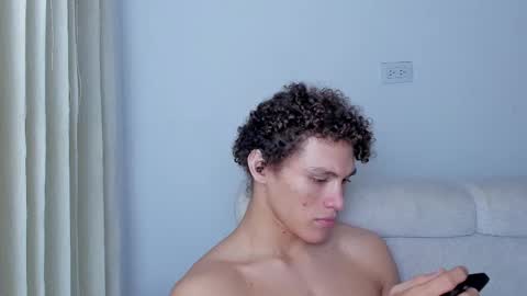 Laureent online show from 02-15-25, 11:17