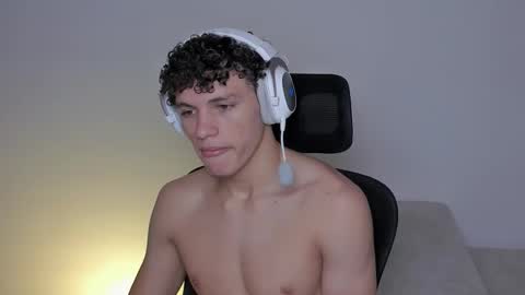 Laureent online show from 09-10-25, 07:47