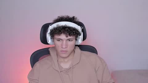 Laureent online show from 10-08-25, 05:27