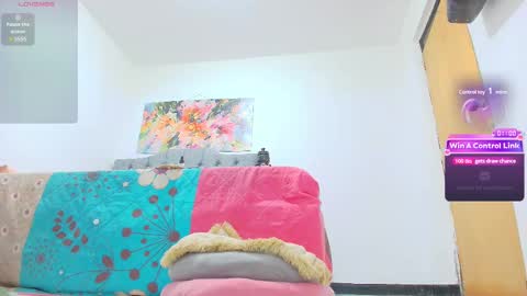 Snapshot of lauren_59 chatting on 02-25-25, 09:46 Lauren online show from 02-25-25, 09:46