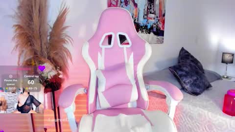 MissLauren online show from 09-26-25, 10:14