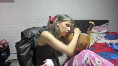 Snapshot of lauren_ashlee chatting on 03-05-25, 03:29 Lauren Independent model online show from 03-05-25, 03:29