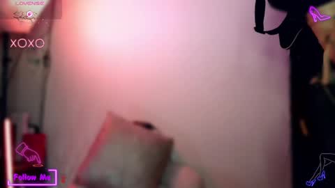 Lauren online show from 10-30-25, 02:35