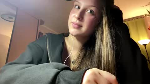 laurenawalt online show from 07-11-26, 03:26