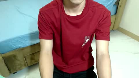 laurence_cuttieguyhere online show from 04-12-26, 03:50