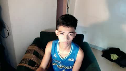 Snapshot of laurence_cuttieguyhere chatting on 06-24-26, 06:23 laurence_cuttieguyhere online show from 06-24-26, 06:23