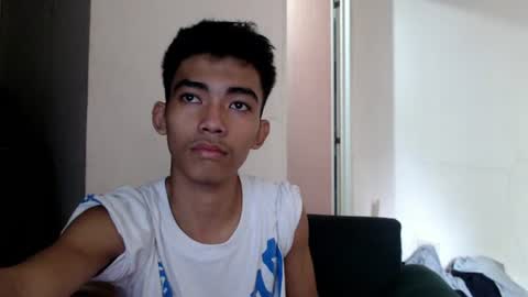 Snapshot of laurence_cuttieguyhere chatting on 07-01-26, 04:03 laurence_cuttieguyhere online show from 07-01-26, 04:03