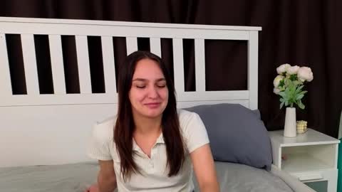 Snapshot of laurencerebillard chatting on 12-01-25, 08:25 Victoria online show from 12-01-25, 08:25