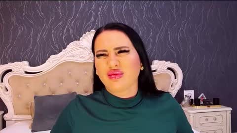 Laura online show from 09-13-25, 08:25