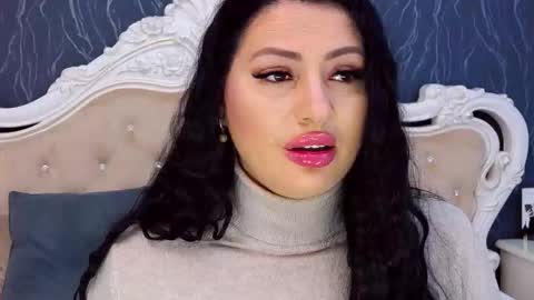 Laura online show from 10-04-25, 11:30