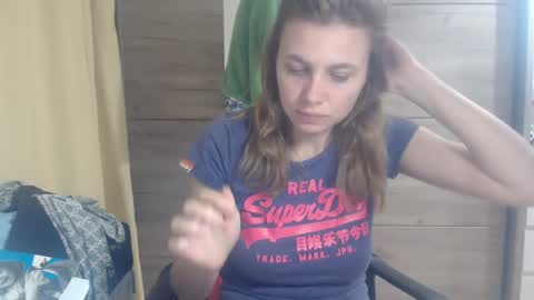 Snapshot of laurenmy chatting on 12-20-24, 07:07 laurenmy online show from 12-20-24, 07:07