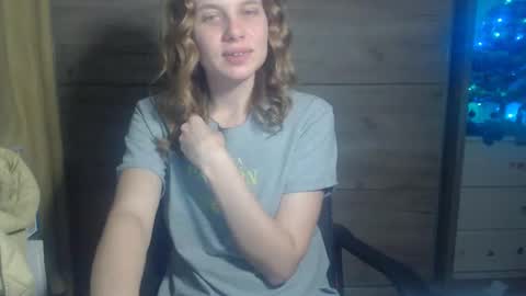 Snapshot of laurenmy chatting on 01-06-25, 11:09 laurenmy online show from 01-06-25, 11:09