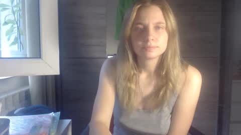 Snapshot of laurenmy chatting on 10-21-25, 02:51 laurenmy online show from 10-21-25, 02:51