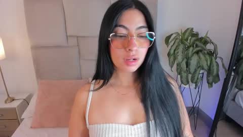 laurenn_smitth online show from 09-22-25, 12:51