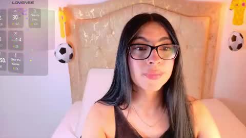 laurenn_smitth online show from 06-13-26, 12:47