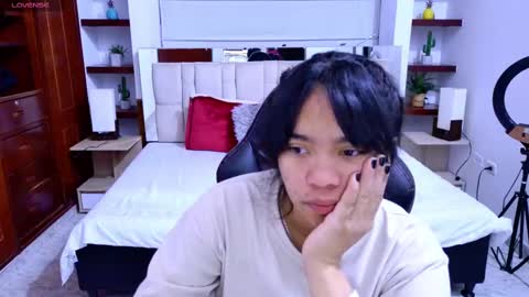 laurent online show from 09-13-25, 03:06