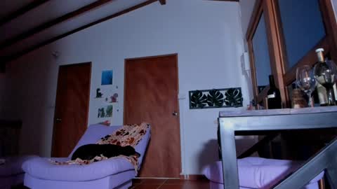 Snapshot of laurent_a chatting on 02-03-25, 11:26 Lucie online show from 02-03-25, 11:26