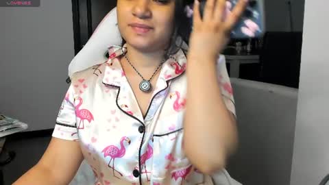 daniela angel     online show from 06-21-26, 10:29