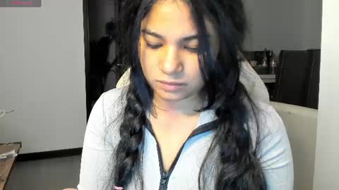 daniela angel     online show from 06-23-26, 09:29