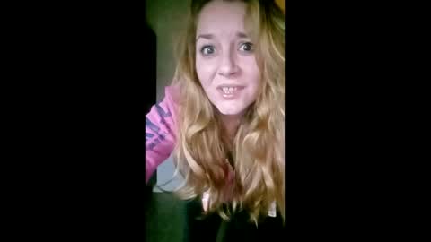 Snapshot of lauriehotxxx chatting on 12-14-25, 10:14 lauriehotxxx online show from 12-14-25, 10:14