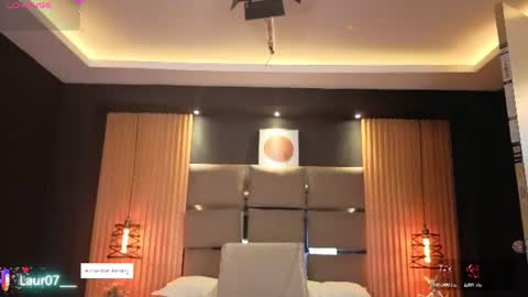 Lau Roberts online show from 07-30-26, 02:43