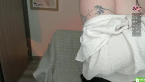 Lauryn online show from 10-11-25, 09:02