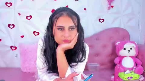 Snapshot of laurynjeffers chatting on 03-06-25, 05:33  LaurynJeffers  online show from 03-06-25, 05:33