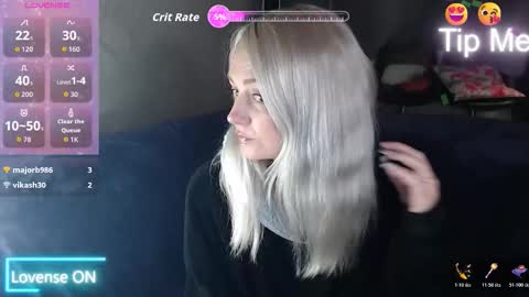 Snapshot of laurynrox chatting on 02-12-26, 11:00 Lauryn Roxx online show from 02-12-26, 11:00