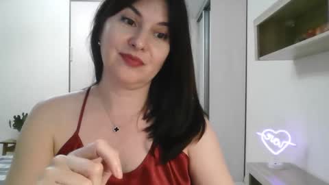 Snapshot of lavender_victoria chatting on 02-03-25, 11:36 Diana online show from 02-03-25, 11:36