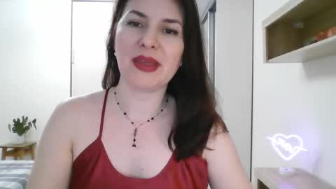 Snapshot of lavender_victoria chatting on 02-08-25, 10:08 Diana online show from 02-08-25, 10:08