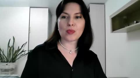 Snapshot of lavender_victoria chatting on 09-09-25, 05:45 Diana online show from 09-09-25, 05:45