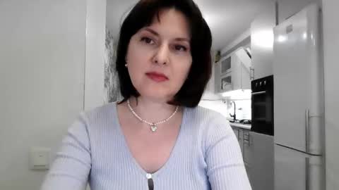 Snapshot of lavender_victoria chatting on 11-29-25, 04:54 Diana online show from 11-29-25, 04:54