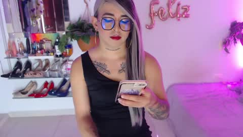 Cristina online show from 12-16-24, 11:18