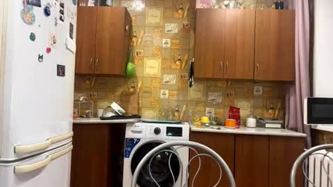 Alice online show from 12-18-25, 05:19