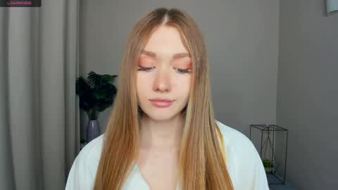 Snapshot of laviniahoutz chatting on 06-02-26, 11:51 Jane online show from 06-02-26, 11:51