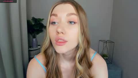 Snapshot of laviniahoutz chatting on 06-06-26, 08:13 Jane online show from 06-06-26, 08:13