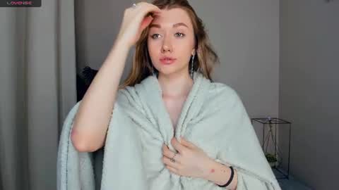 Snapshot of laviniahoutz chatting on 06-26-26, 09:08 Jane online show from 06-26-26, 09:08