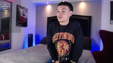 Snapshot of lawford_mike chatting on 09-19-25, 02:07 Mike online show from 09-19-25, 02:07