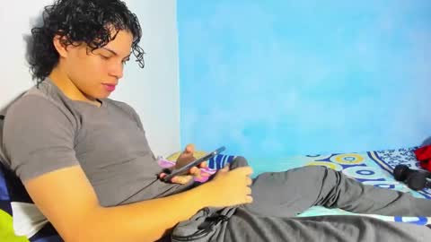 ZAmbrano online show from 09-09-25, 03:28