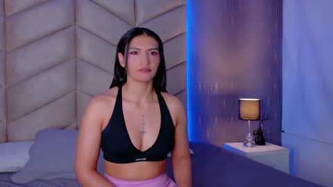 laya online show from 09-15-25, 04:23