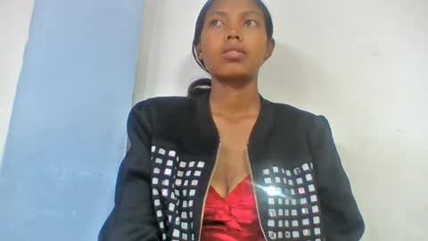 layah157855 online show from 07-28-26, 11:17
