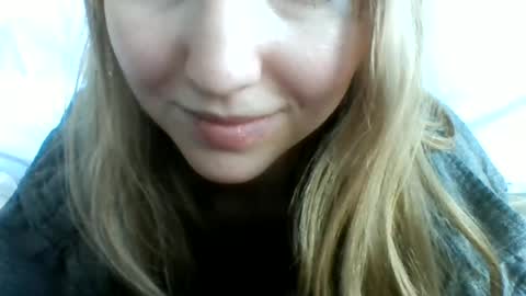 layannalea online show from 02-11-25, 12:06