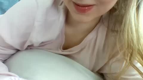 layannalea online show from 02-27-25, 10:42