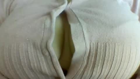 layannalea online show from 04-25-26, 09:34