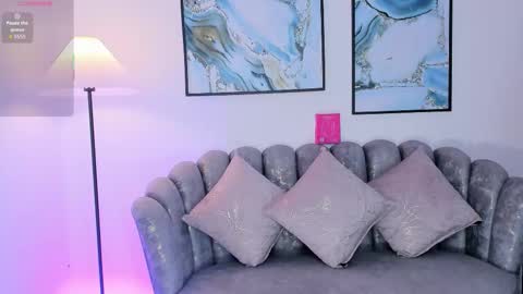 Layla Breezee online show from 11-13-25, 12:15