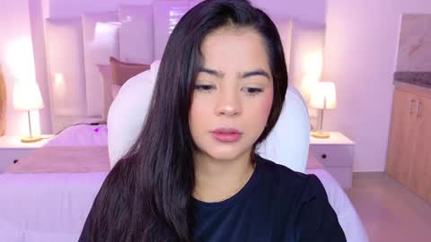 Layla Breezee online show from 05-15-26, 09:38
