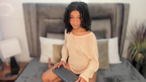 layla_clarke online show from 02-28-25, 03:37