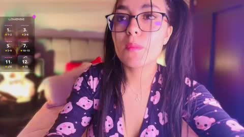 Snapshot of layla_nicols chatting on 03-01-25, 12:23 Layla online show from 03-01-25, 12:23