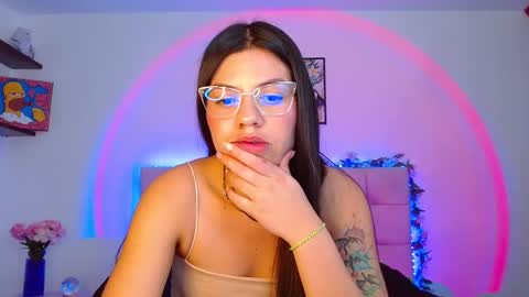 Lia and Rachel online show from 09-20-25, 04:24